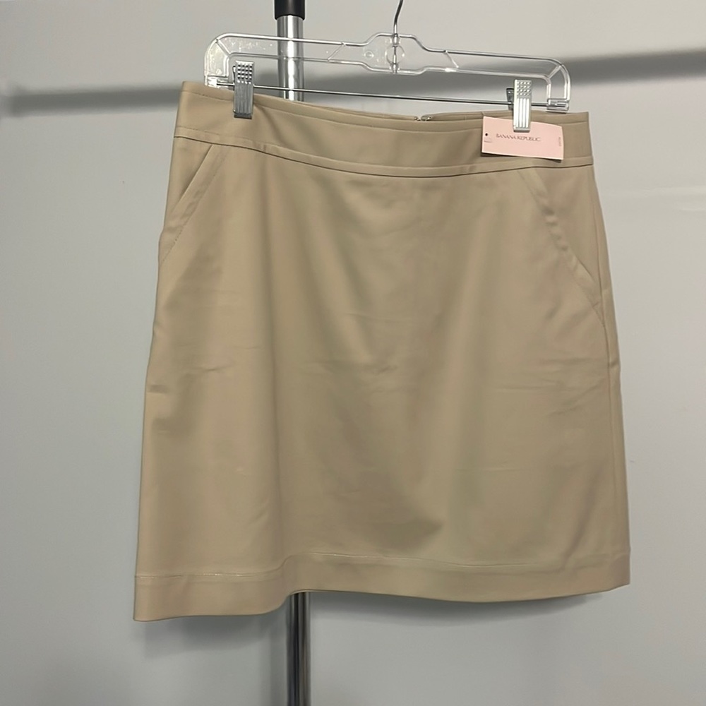 Banana Republic NWT womens petite beige skirt size 10P brand new w/tags